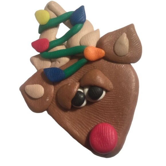 Reindeer Christmas Pin With Lights Polymer Clay Brown Lapin Pin Brooch - Picture 1 of 3